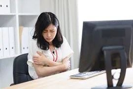 オフィスが寒いときの対策法!オフィスの冷房や防寒対策まとめ
