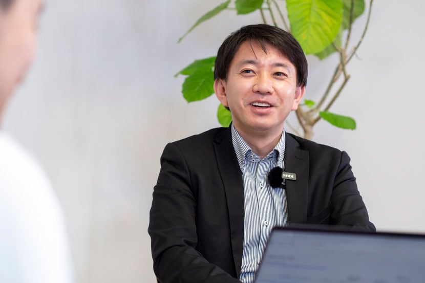 オフィスコム株式会社 商品企画部 本部長　那波