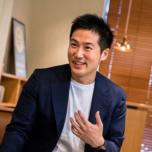 lak dom合同会社 代表 石川 優貴