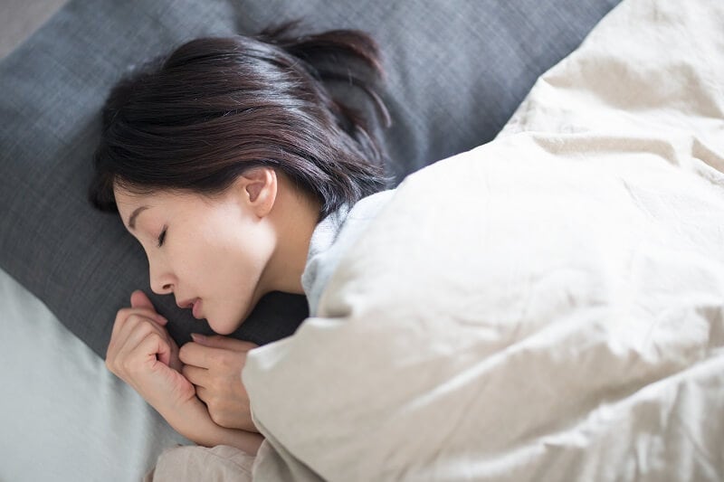 The most effective way to prevent drowsiness is to improve sleep quality
