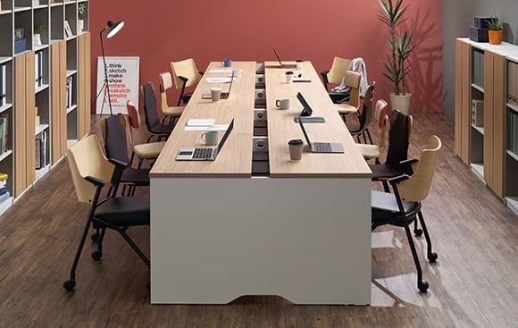 フリーアドレス型レイアウト