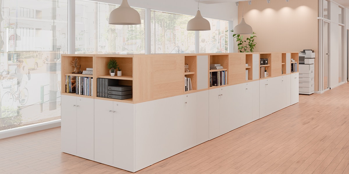 【50坪・13人用】没入感を叶える固定席向けオフィスレイアウト