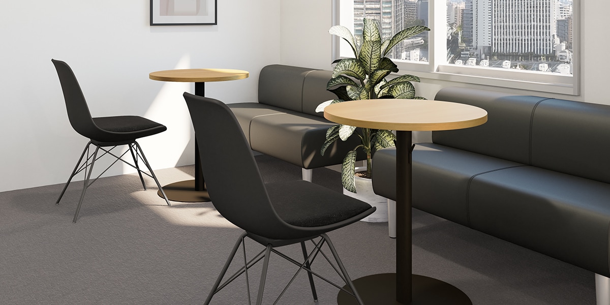 【約20坪・8人用】モノトーンでまとめたおしゃれな小規模オフィス